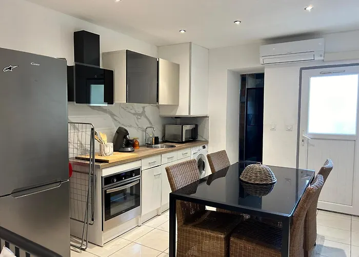 Grand T2 Climatise Avec Jardin - A Deux Pas Du Centre Historique Narbona